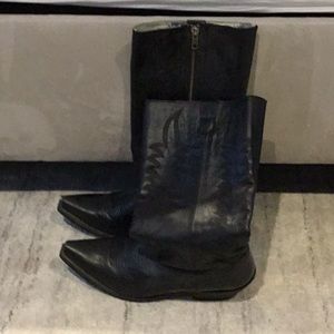 Black Laredo cowboy boots